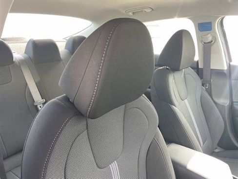 New 2026 Hyundai Elantra SE FWD image 27