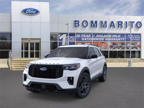 New 2026 Ford Explorer ST-Line w/ ST-Line Street Pack image 2