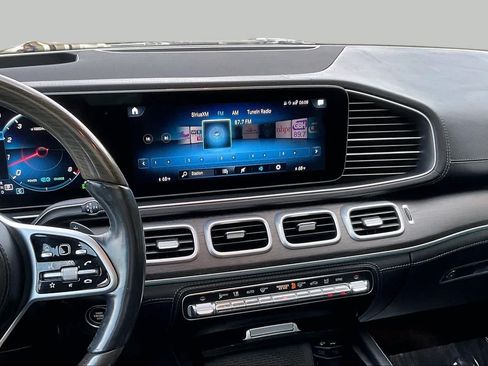 Used 2021 Mercedes-Benz GLS 580 4MATIC image 6