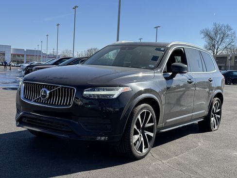 Used 2020 Volvo XC90 T6 Momentum image 12