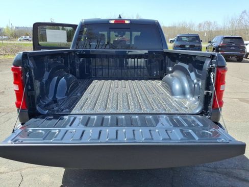 New 2026 RAM 1500 Laramie w/ Laramie Preferred Package AWD/4WD image 17