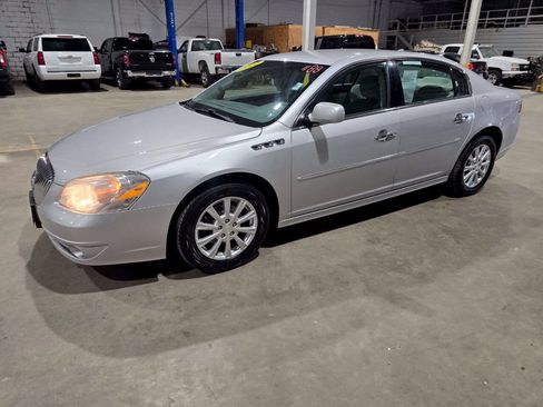 Used 2011 Buick Lucerne CX FWD image 1