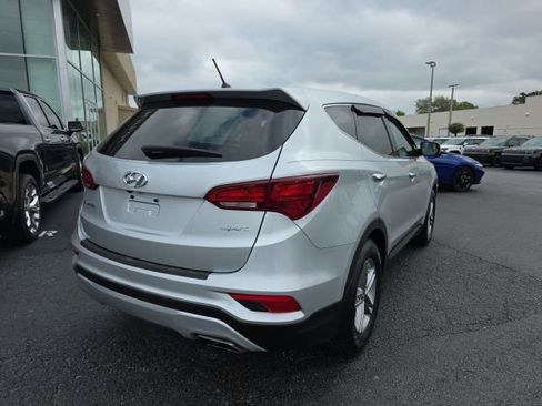 Used 2018 Hyundai Santa Fe Sport image 4