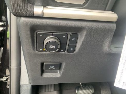 New 2025 Ford Expedition Max Active AWD/4WD image 21