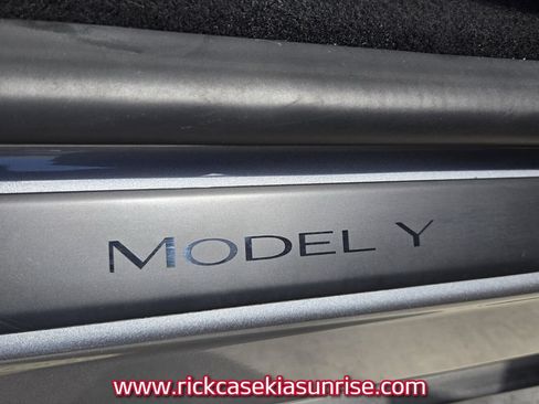 Used 2026 Tesla Model Y 2WD image 19