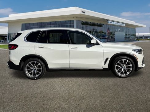 Certified 2022 BMW X5 xDrive40i image 12