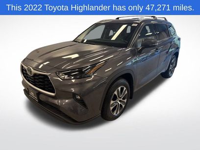 Used 2022 Toyota Highlander XLE