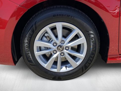 Used 2026 Toyota Camry LE w/ Convenience Package FWD image 14