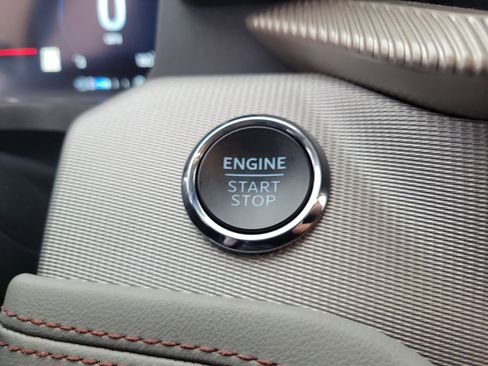 Used 2025 Ford Explorer Active w/ Active Comfort Package image 22