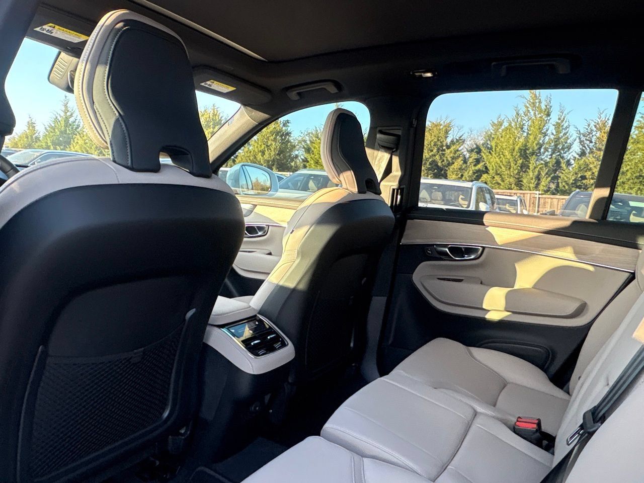 New 2026 Volvo XC90 B6 Plus AWD/4WD image 22