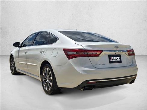Used 2016 Toyota Avalon XLE Premium FWD image 8