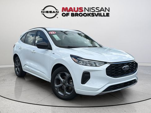 Used 2023 Ford Escape ST-Line w/ Tech Pack #1 FWD image 1