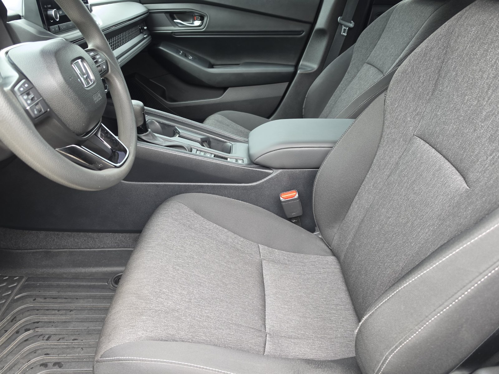 Used 2024 Honda Accord EX image 11