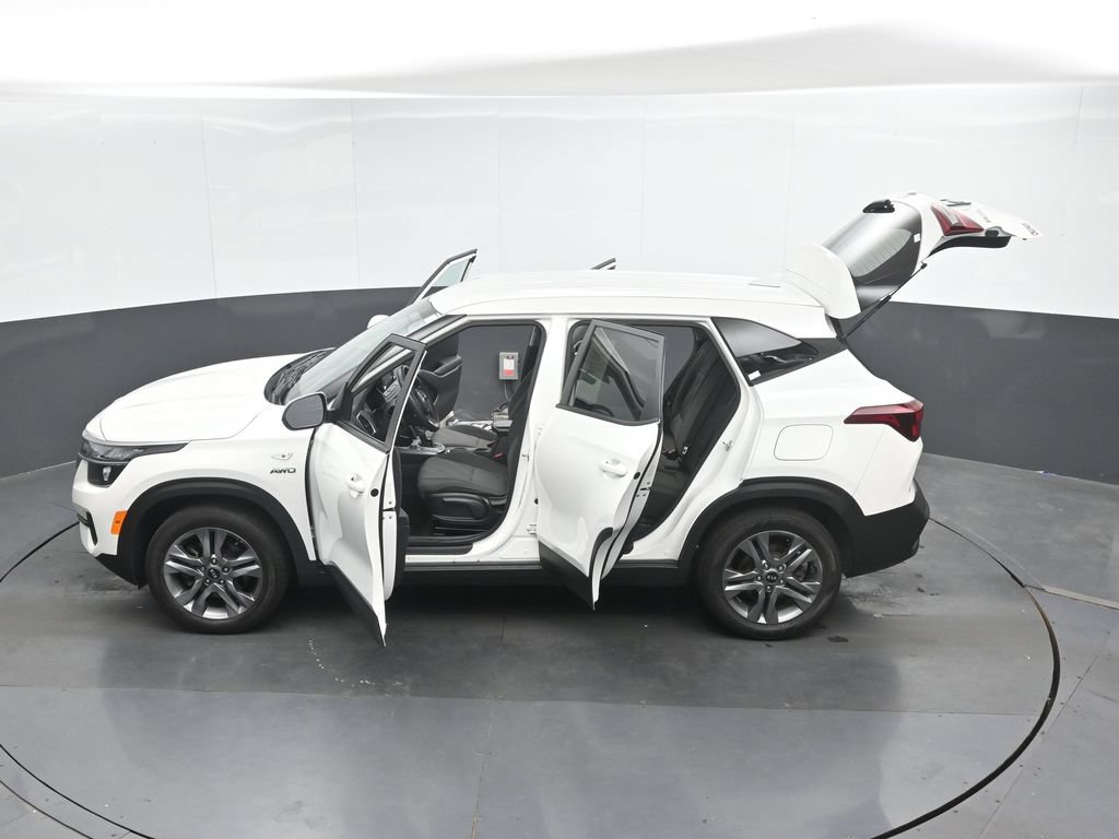 Used 2021 Kia Seltos LX AWD/4WD image 52