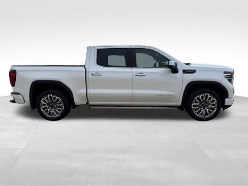 Used 2024 GMC Sierra 1500 Denali Ultimate AWD/4WD image 9