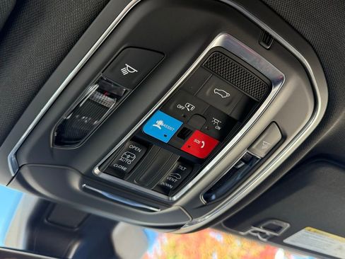 New 2025 Jeep Grand Cherokee L Laredo image 23