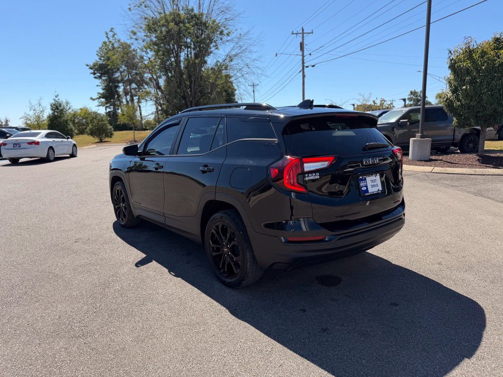 Used 2022 GMC Terrain SLE w/ Driver Convenience Package AWD/4WD image 5