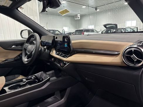 Used 2026 Chevrolet Equinox ACTIV w/ Convenience Package III image 34