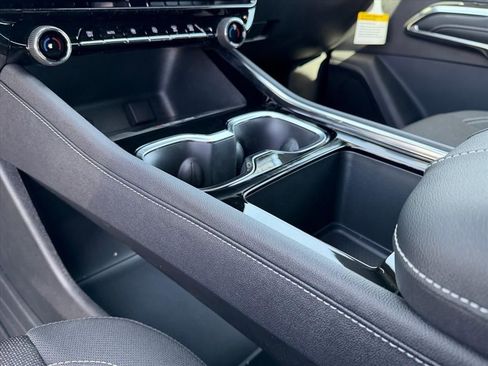 New 2026 Chevrolet Traverse LT w/ Midnight/Sport Edition image 14