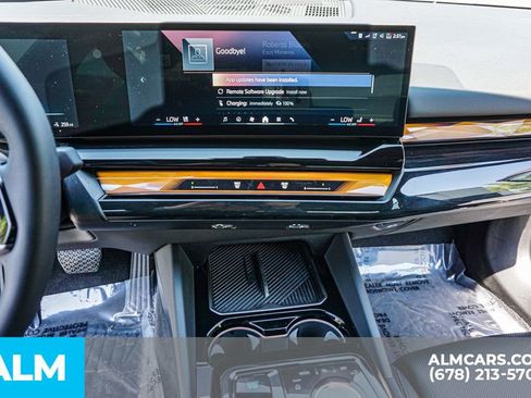 Used 2024 BMW i5 eDrive40i image 41