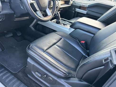 Used 2018 Ford F150 Lariat w/ Equipment Group 502A Luxury image 11