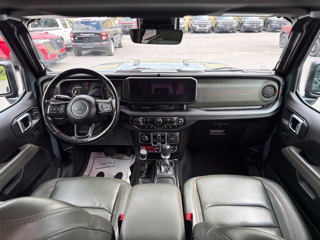 Used 2024 Jeep Gladiator Mojave AWD/4WD image 42
