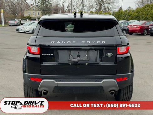 Used 2016 Land Rover Range Rover Evoque SE image 4