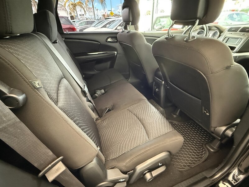 Used 2019 Dodge Journey SE w/ Premium Group FWD image 27