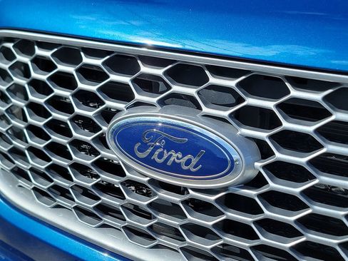 Used 2023 Ford Edge SEL image 25