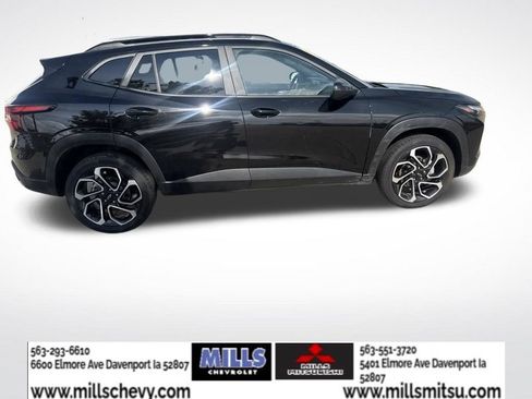 Used 2025 Chevrolet Trax RS w/ Driver Confidence Package FWD image 6