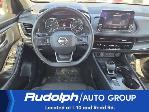 Used 2025 Nissan Rogue SV AWD/4WD image 17
