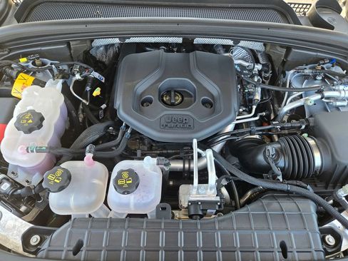 Used 2023 Jeep Grand Cherokee Overland w/ Advanced Protech Group III AWD/4WD image 34