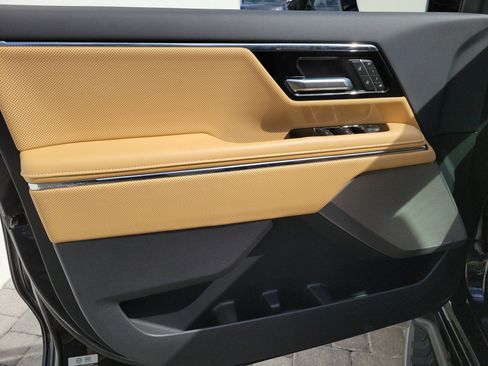 New 2026 GMC Sierra EV Denali AWD/4WD image 17