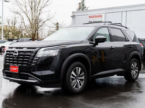 New 2026 Nissan Pathfinder SL w/ Cargo Package AWD/4WD image 3