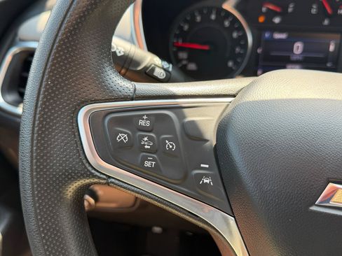 Used 2023 Chevrolet Equinox LS w/ LS Convenience Package FWD image 12