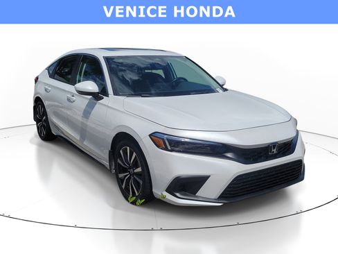 Certified 2024 Honda Civic EX-L image 1