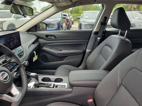 New 2026 Nissan Altima 2.5 SV w/ SV Premium Package FWD image 6