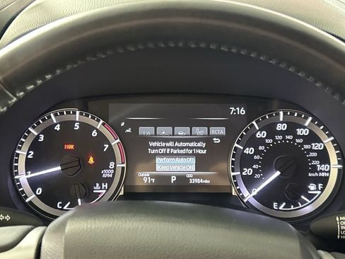 Used 2025 Toyota Highlander LE FWD image 15