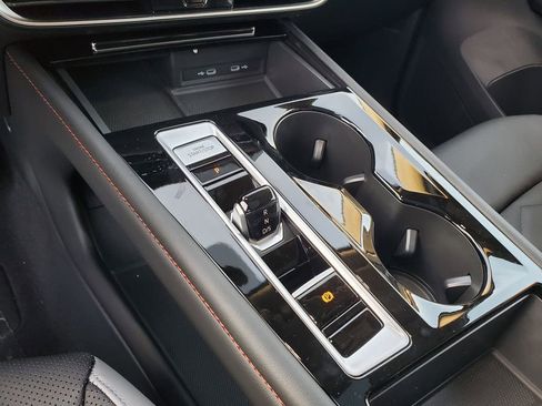 New 2026 Volkswagen Atlas Peak Edition image 12