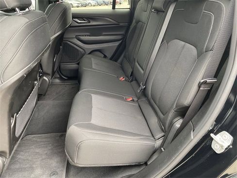 Used 2024 Jeep Grand Cherokee Laredo image 35