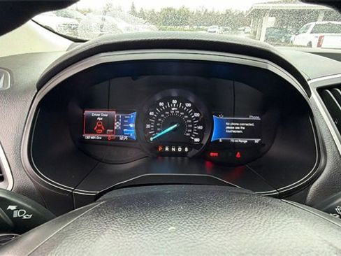 Used 2022 Ford Edge SE w/ Black Appearance Package image 29