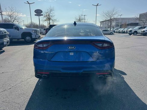 Used 2018 Kia Stinger GT2 image 6