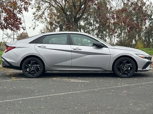 New 2026 Hyundai Elantra Sport image 3