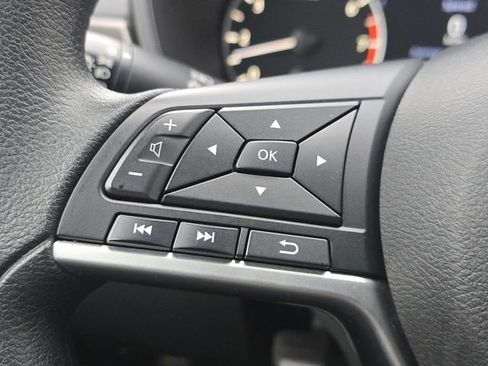 Used 2024 Nissan Altima 2.5 SV image 25