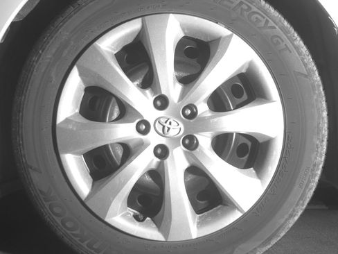 Used 2025 Toyota Corolla LE FWD image 12