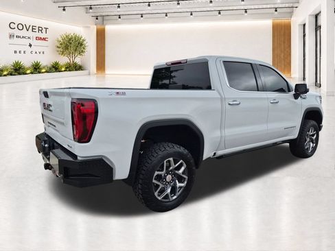 Used 2026 GMC Sierra 1500 SLT AWD/4WD image 13
