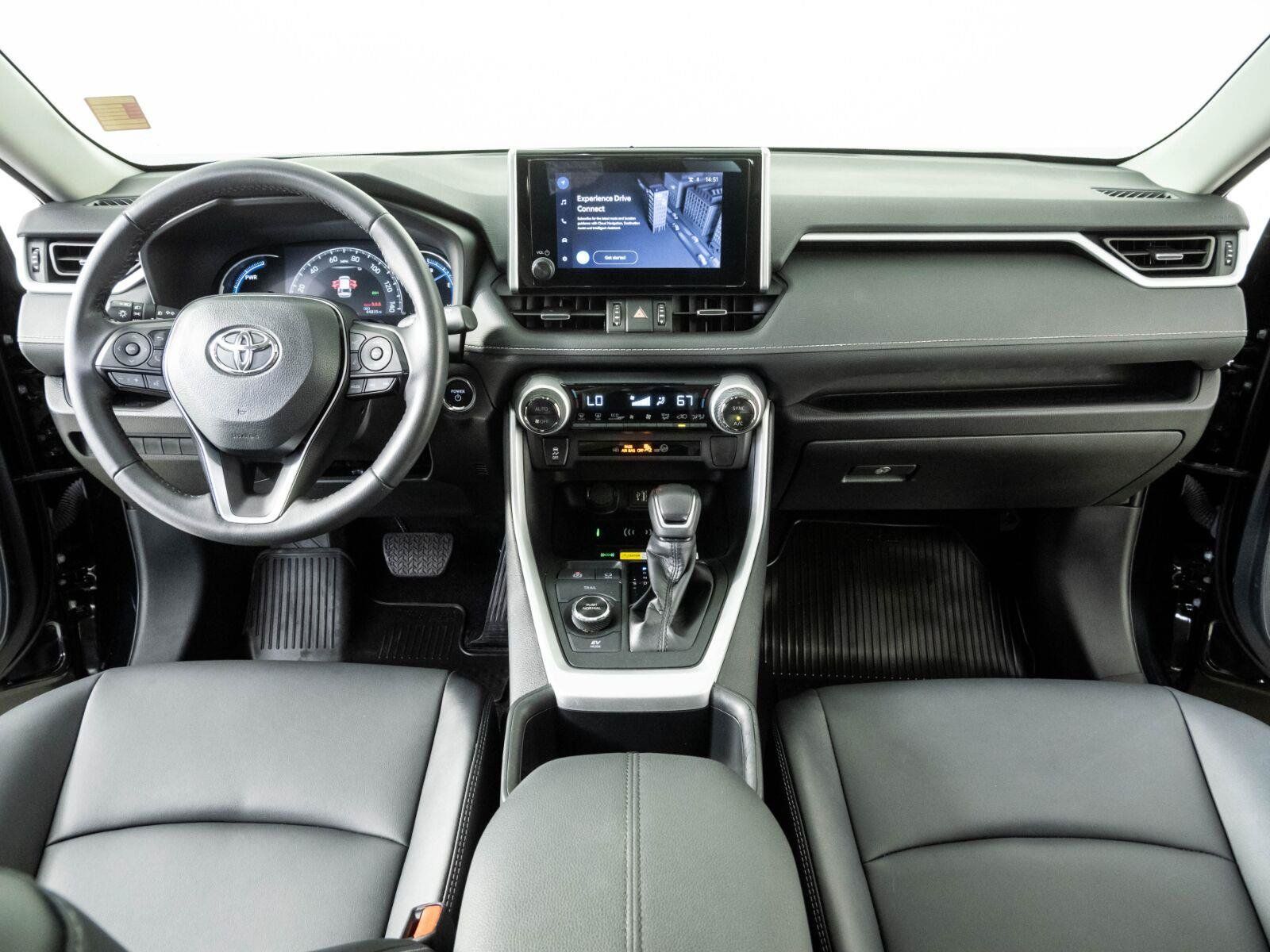 Used 2024 Toyota RAV4 XLE Premium AWD/4WD image 16