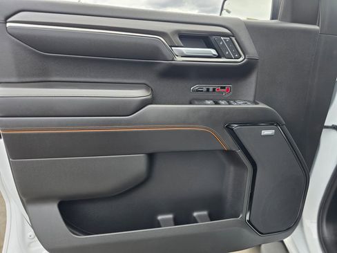 Used 2022 GMC Sierra 1500 AT4 w/ AT4 Premium Package AWD/4WD image 21