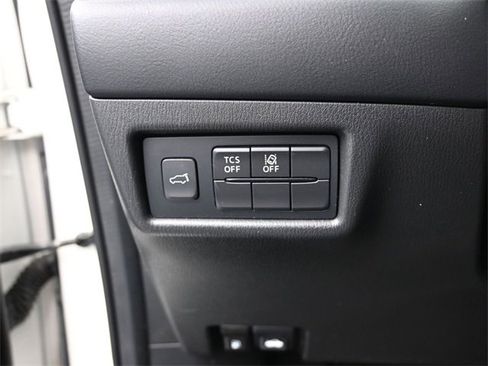 Used 2020 MAZDA CX-5 Touring image 16