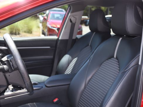 Certified 2023 Toyota Camry SE w/ Convenience Package FWD image 11